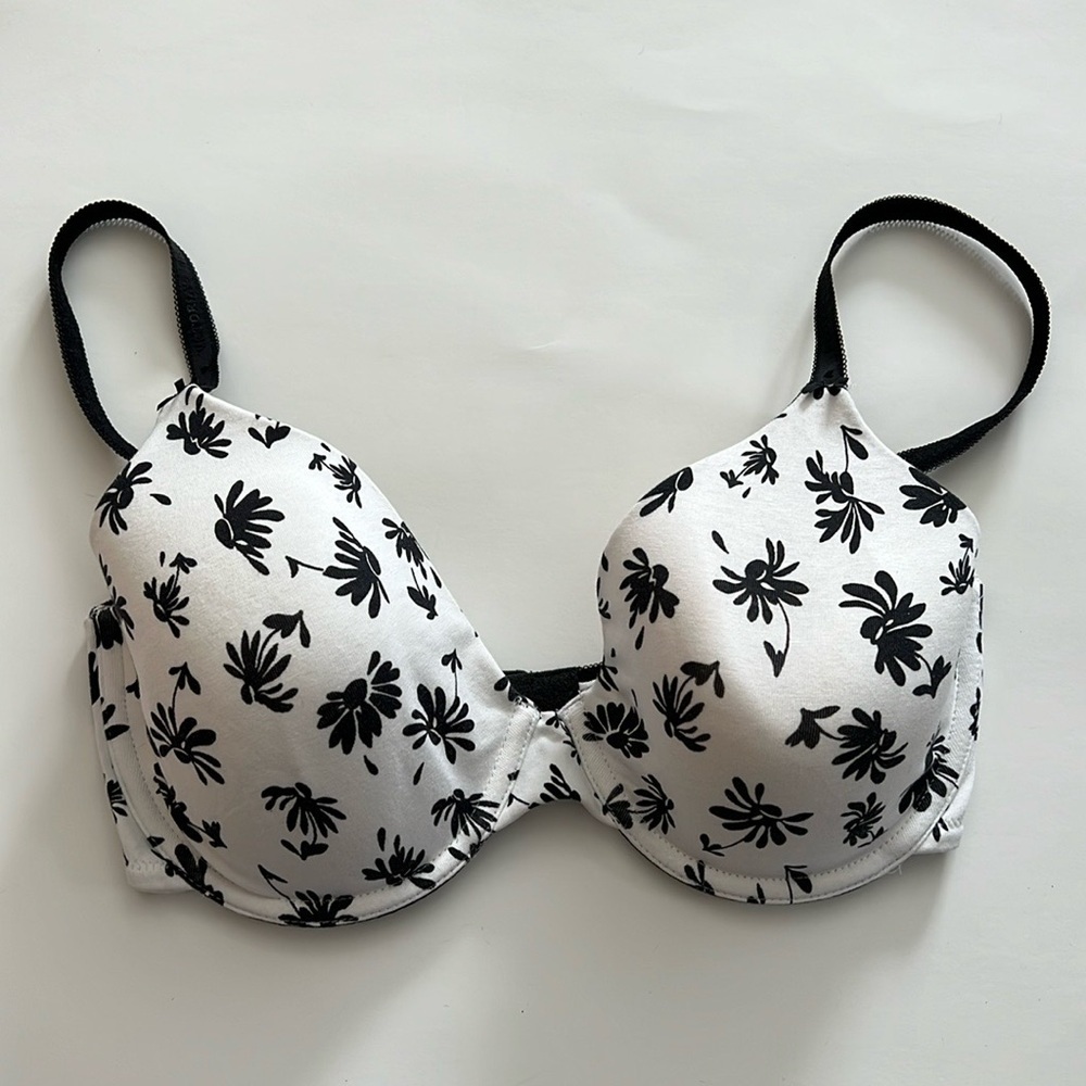 Victoria's Secret Black and White Floral Bra
